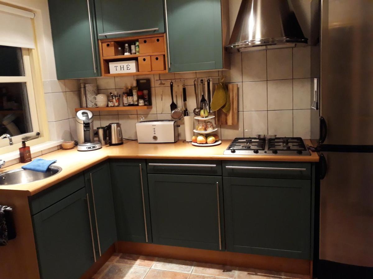 Vakantiehuisje Achter Odiliapeel Bagian luar foto
