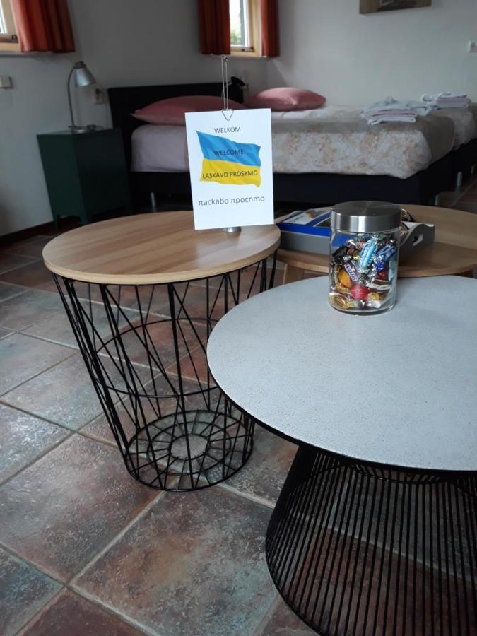 Vakantiehuisje Achter Odiliapeel Bagian luar foto