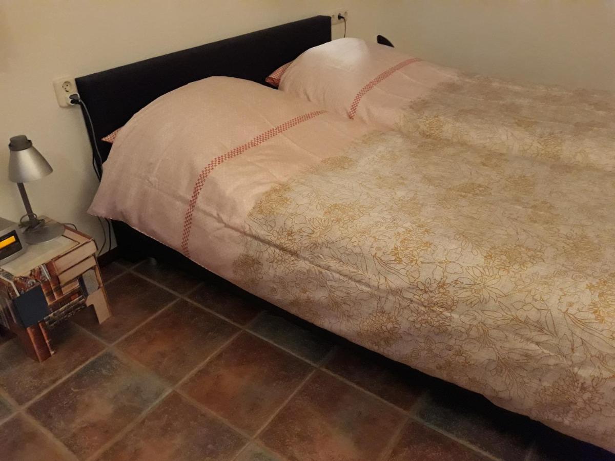 Vakantiehuisje Achter Odiliapeel Bagian luar foto